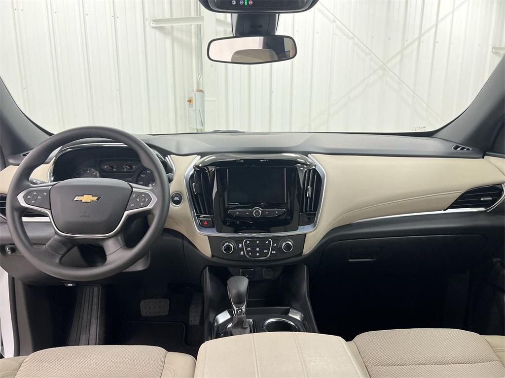 used 2023 Chevrolet Traverse car, priced at $27,587