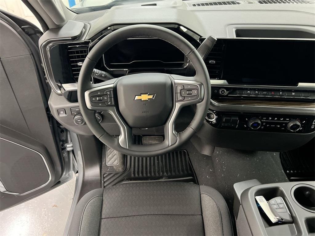 new 2025 Chevrolet Silverado 1500 car, priced at $46,895