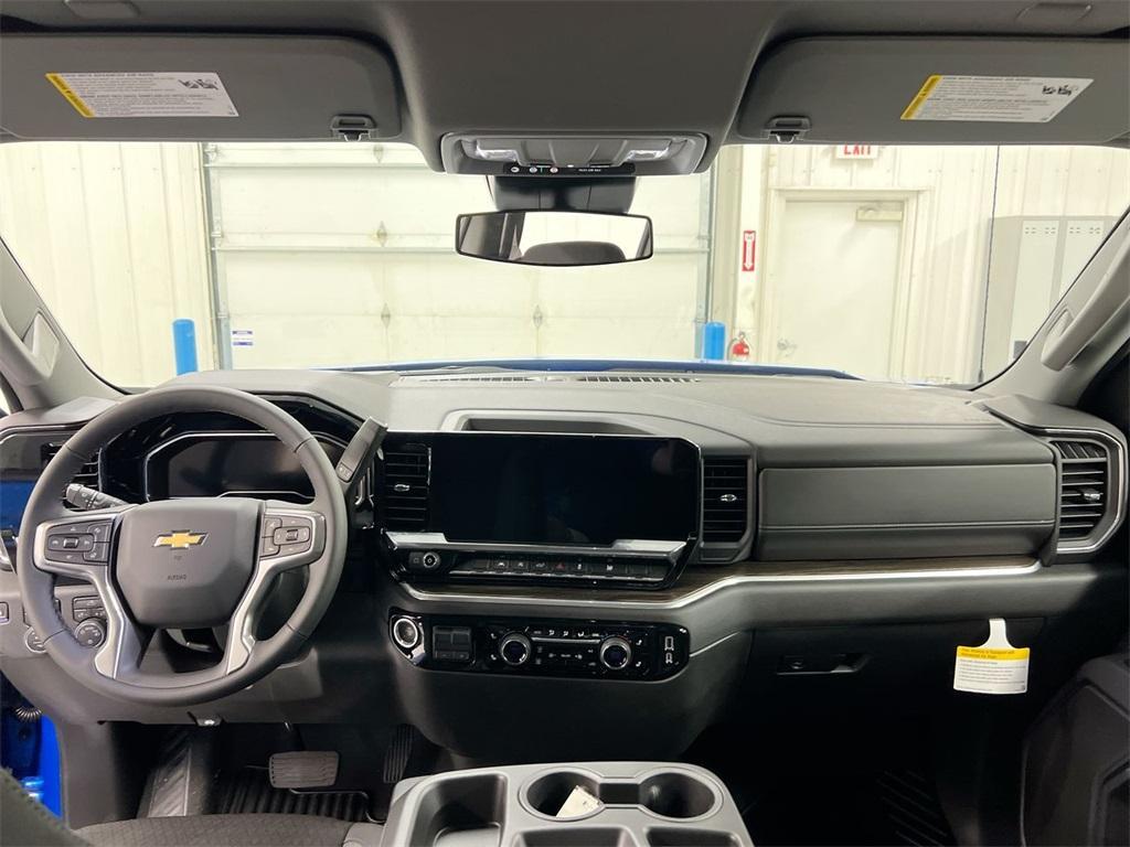 new 2025 Chevrolet Silverado 1500 car, priced at $44,240