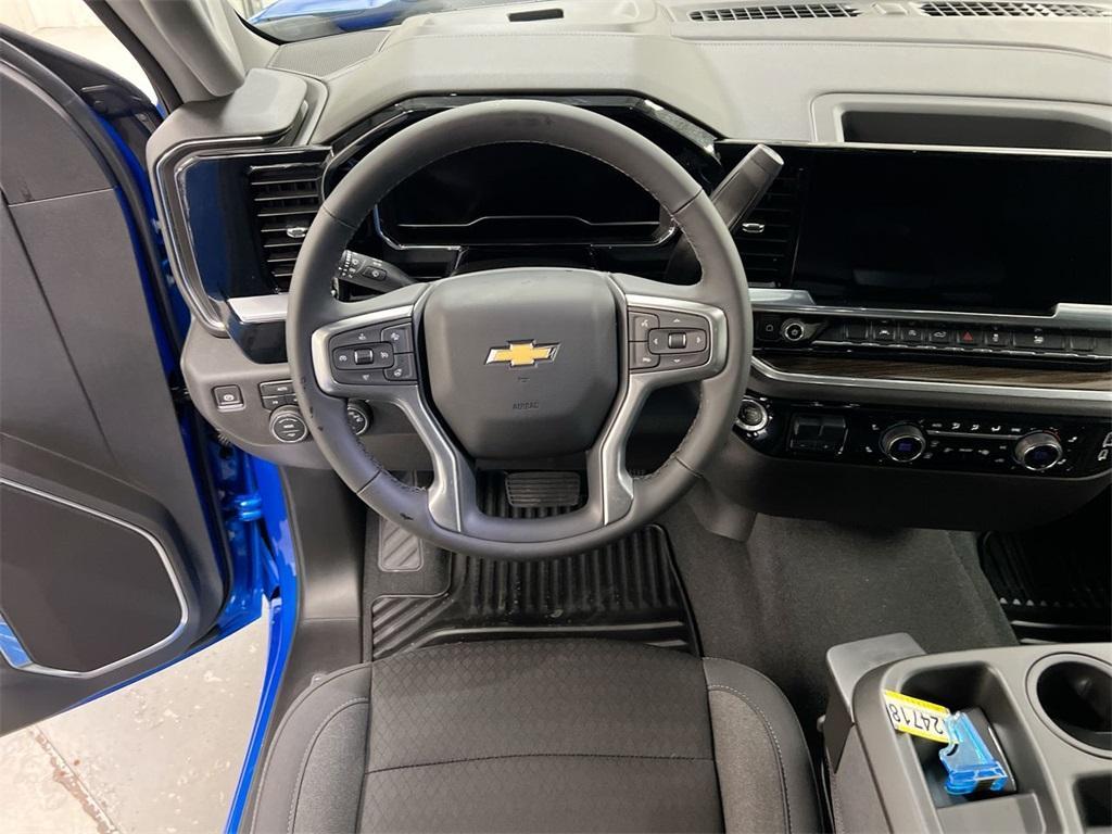 new 2025 Chevrolet Silverado 1500 car, priced at $46,990