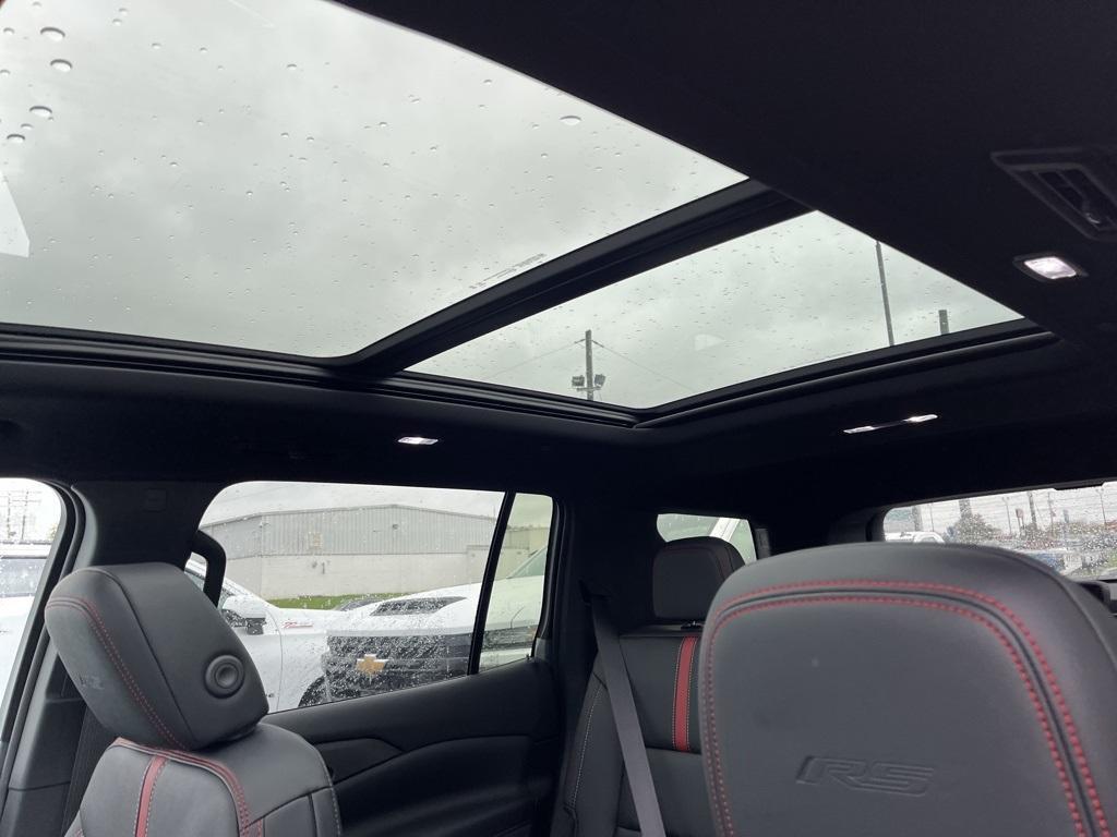 new 2026 Chevrolet Traverse car, priced at $59,296