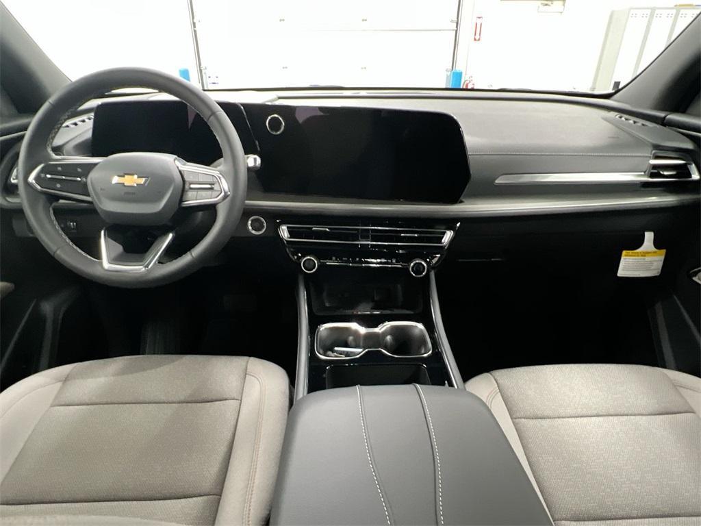 new 2026 Chevrolet Traverse car, priced at $43,641