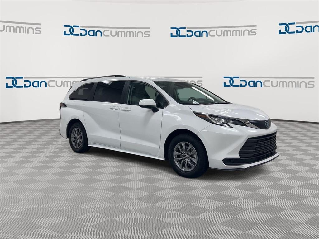 used 2023 Toyota Sienna car, priced at $41,587