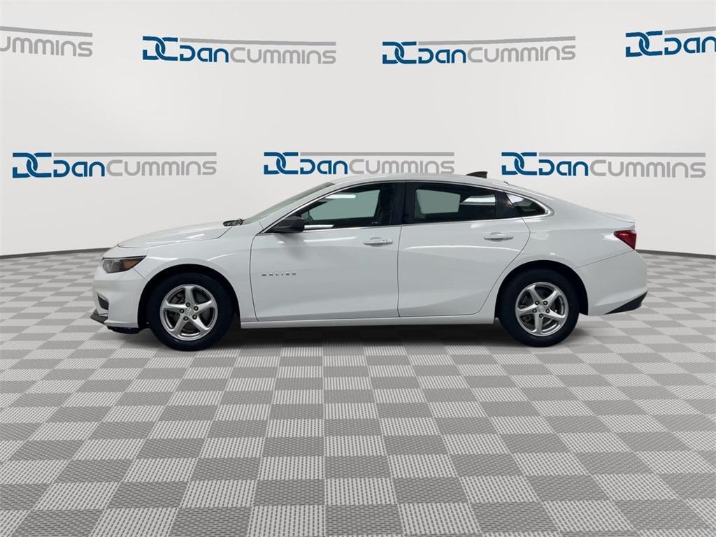 used 2018 Chevrolet Malibu car, priced at $9,500