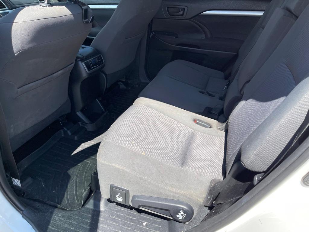 used 2019 Toyota Highlander car, priced at $16,900
