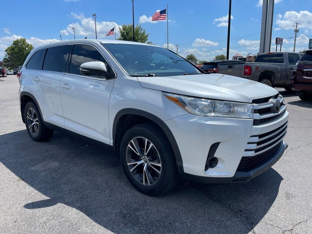 used 2019 Toyota Highlander car, priced at $16,900