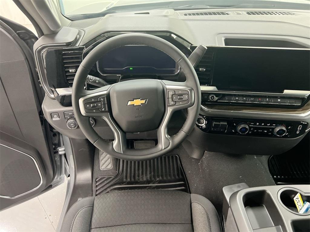 new 2025 Chevrolet Silverado 1500 car, priced at $47,295