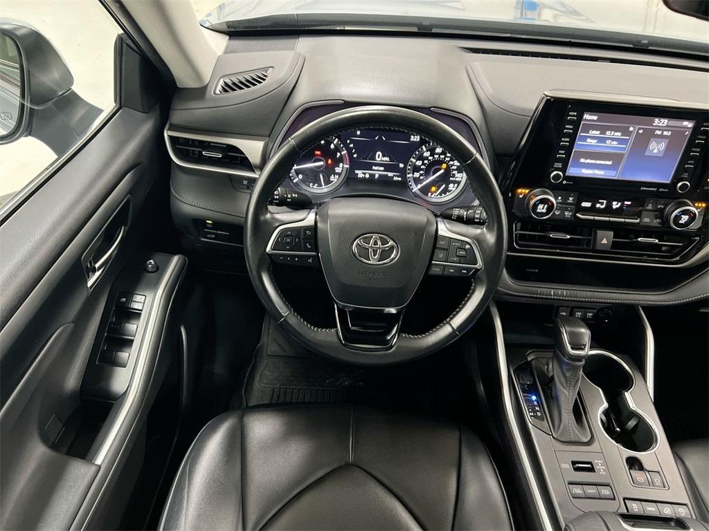 used 2021 Toyota Highlander car, priced at $29,787