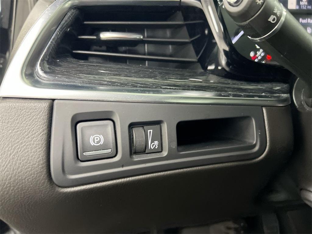 used 2023 Cadillac XT5 car, priced at $33,987