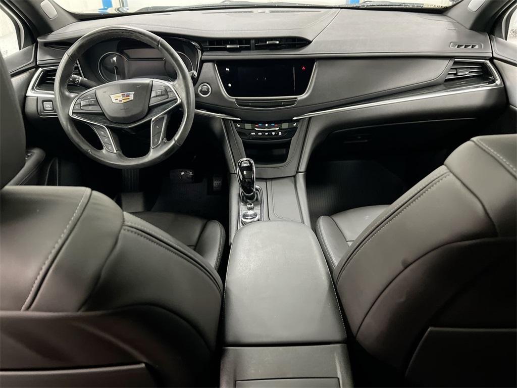 used 2023 Cadillac XT5 car, priced at $33,987
