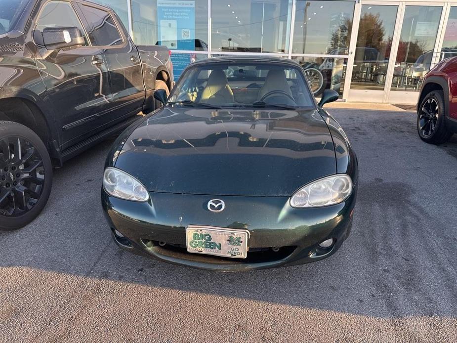 used 2001 Mazda MX-5 Miata car, priced at $5,500