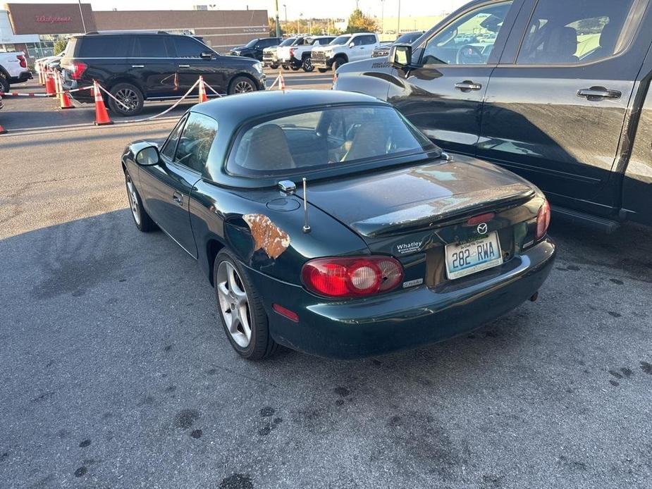 used 2001 Mazda MX-5 Miata car, priced at $5,500