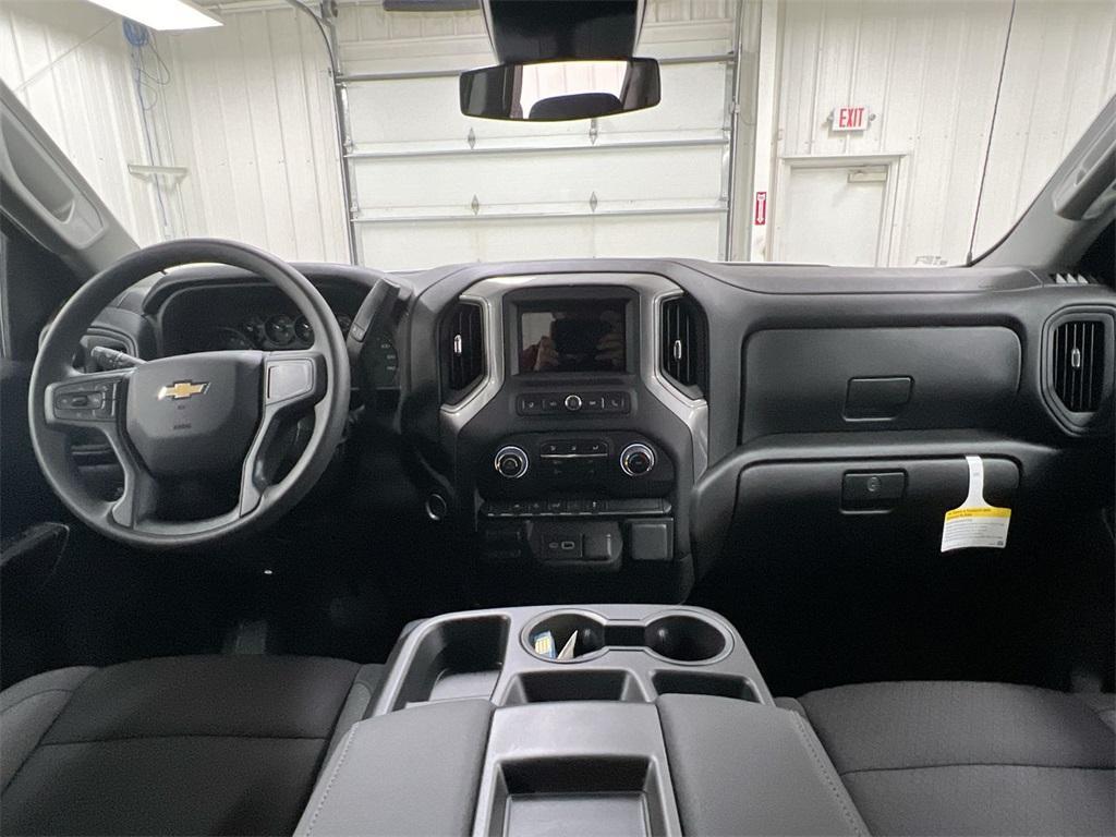 new 2025 Chevrolet Silverado 1500 car, priced at $43,615