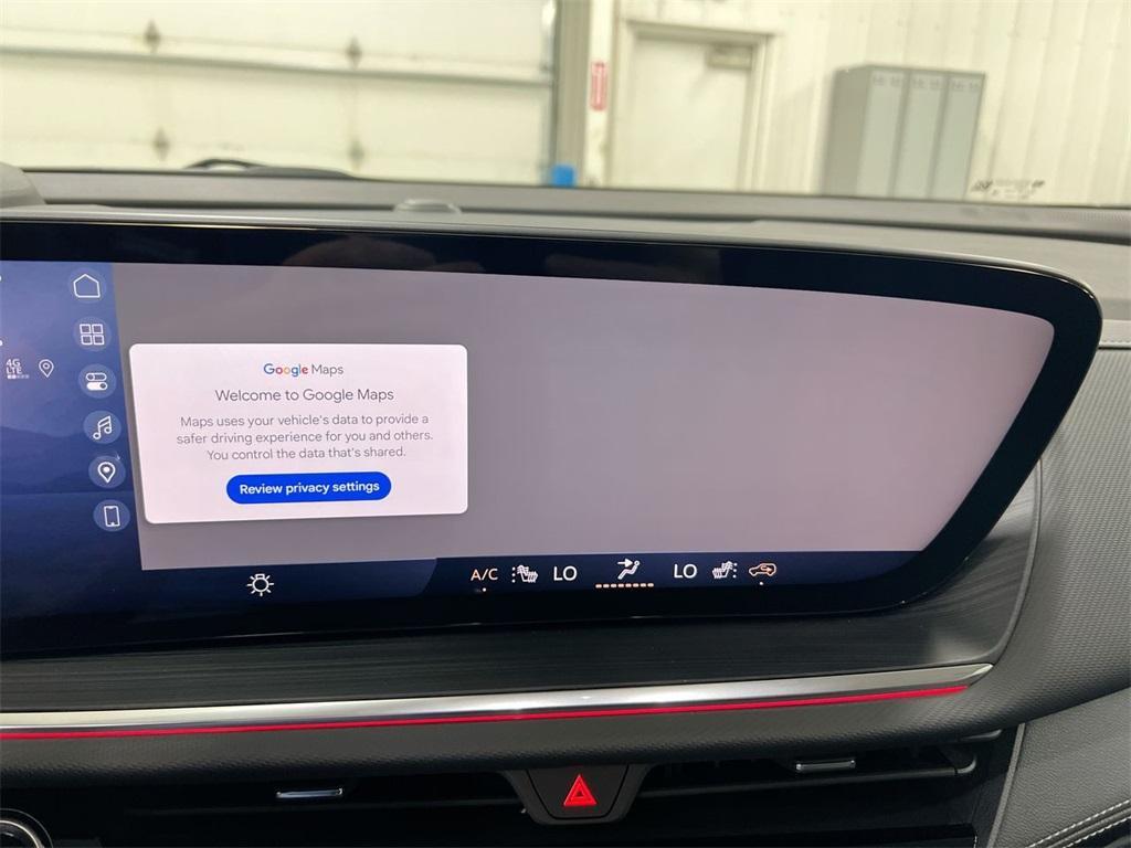 new 2025 Buick Envision car, priced at $38,257
