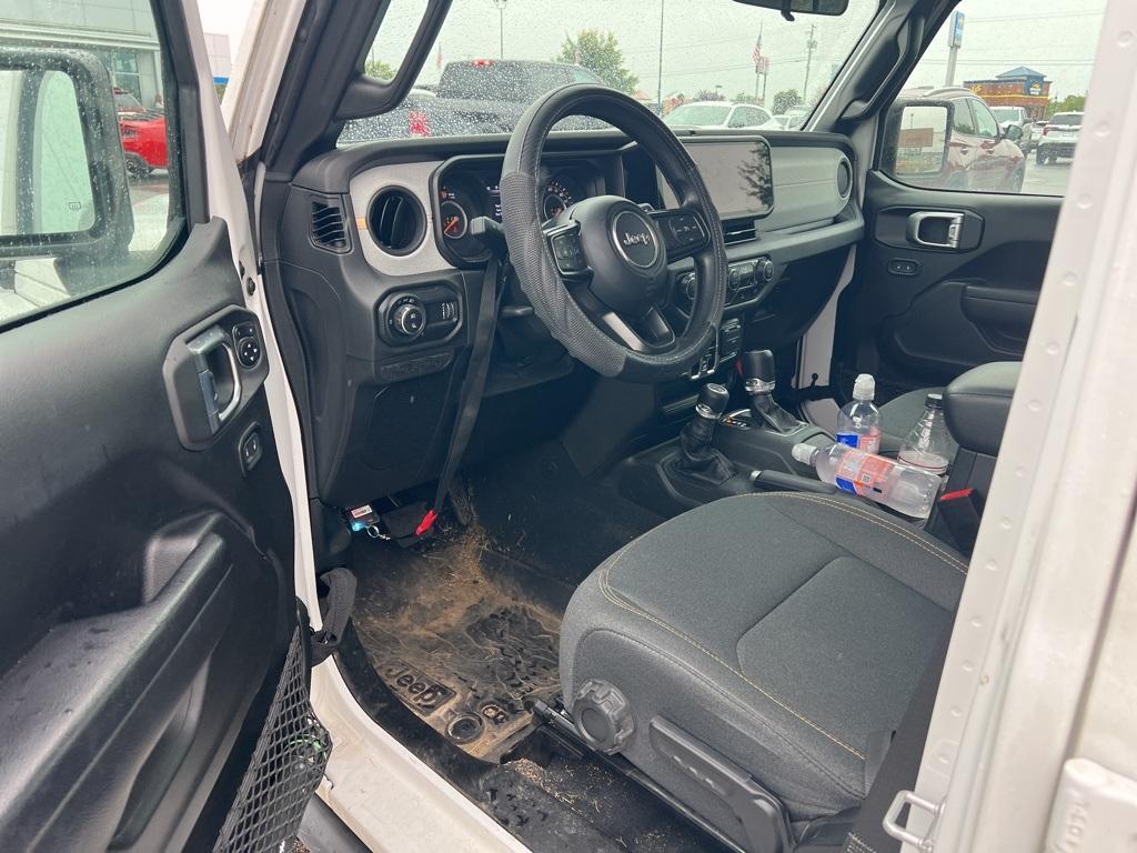 used 2024 Jeep Gladiator car, priced at $32,987