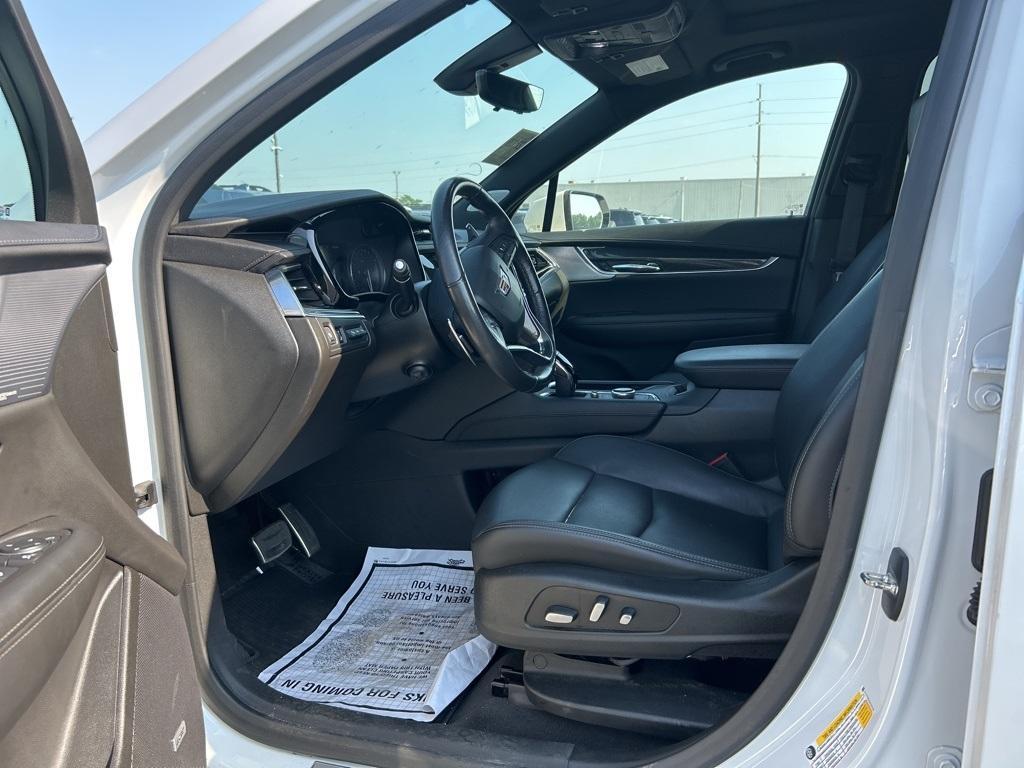 used 2021 Cadillac XT6 car, priced at $40,987