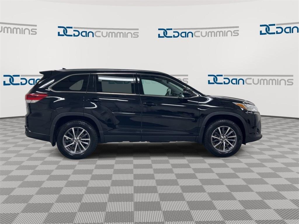 used 2019 Toyota Highlander car, priced at $26,987