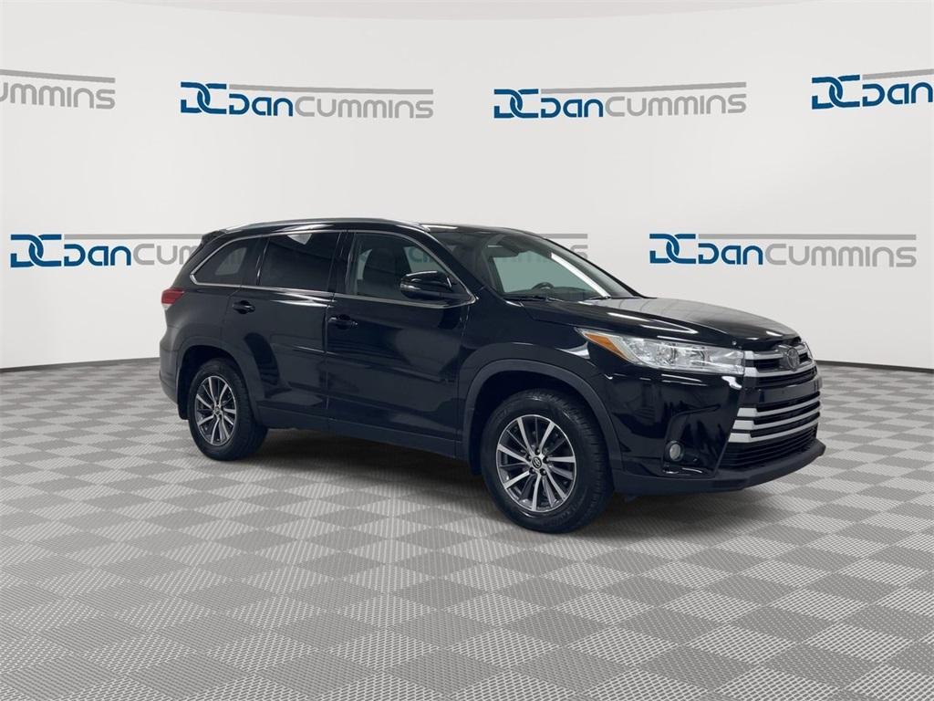 used 2019 Toyota Highlander car, priced at $26,987