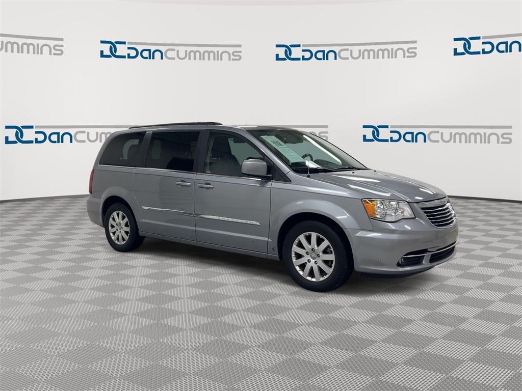 used 2015 Chrysler Town & Country car, priced at $4,500