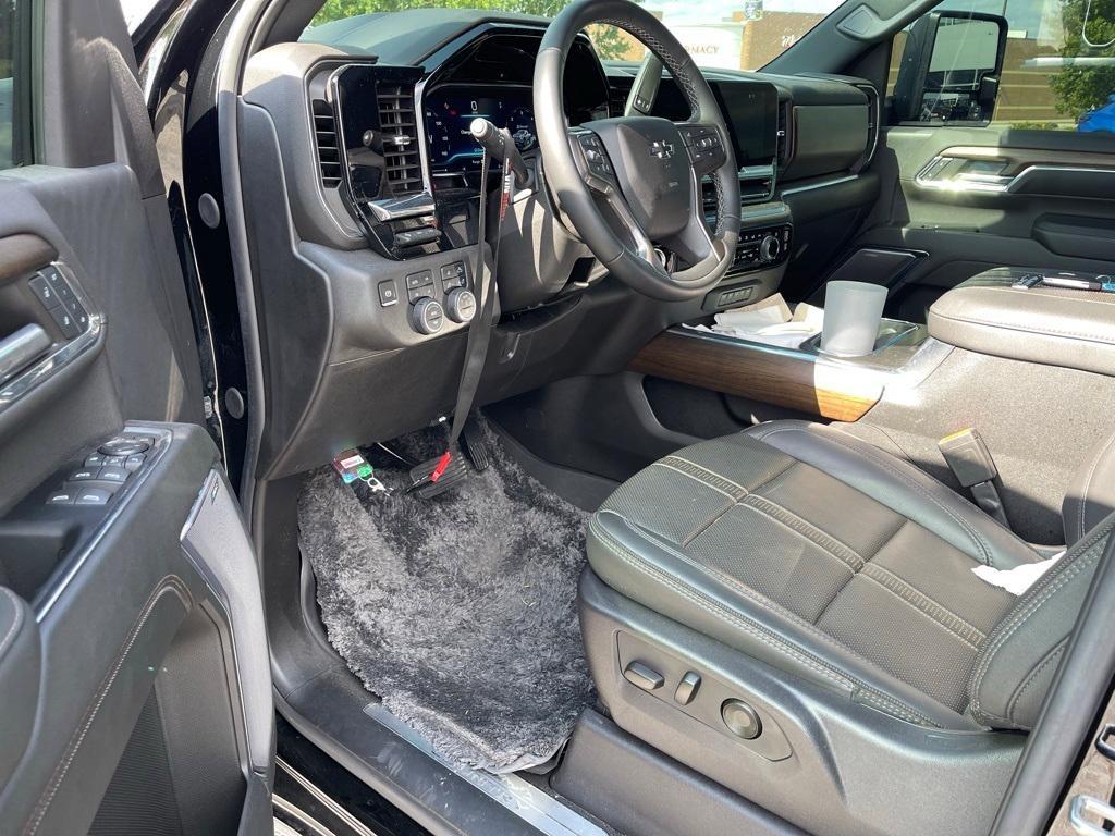 used 2024 Chevrolet Silverado 3500 car, priced at $76,587