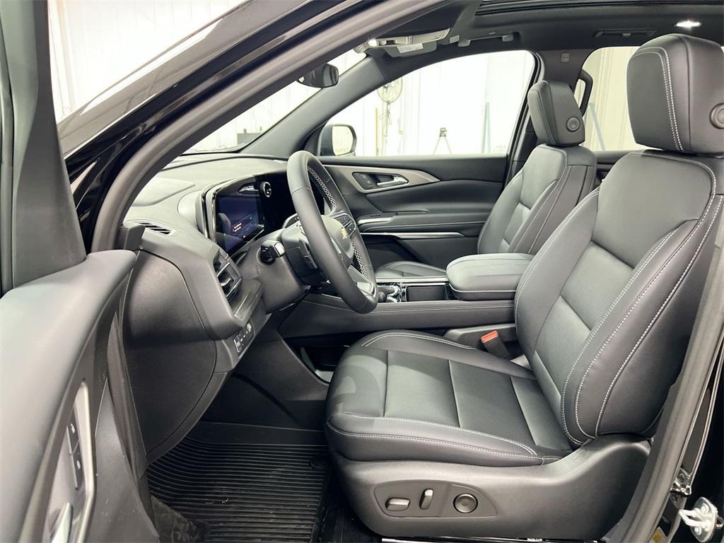 new 2026 Chevrolet Traverse car, priced at $46,568