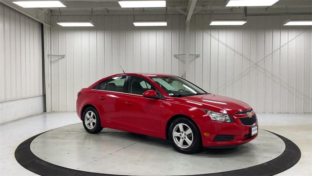 used 2014 Chevrolet Cruze car, priced at $6,900
