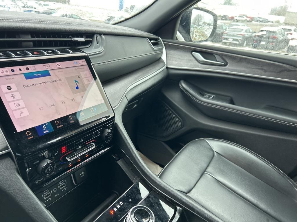 used 2024 Jeep Grand Cherokee car, priced at $33,987