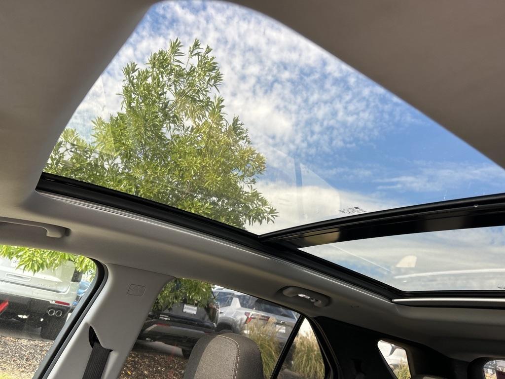 used 2020 Chevrolet Equinox car, priced at $18,387