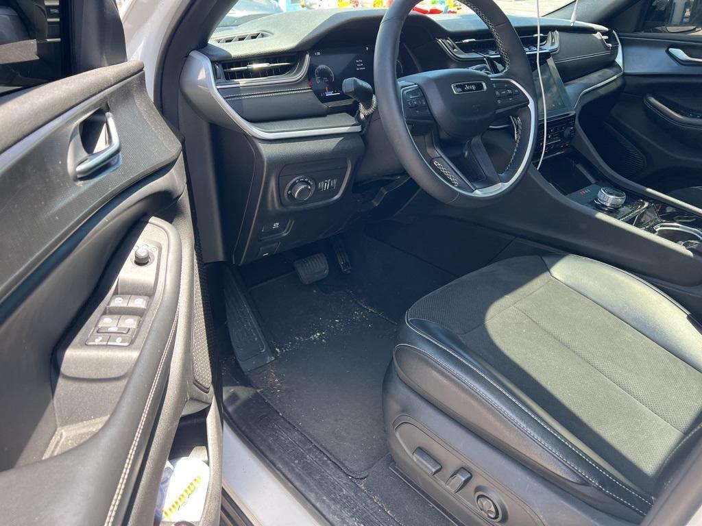 used 2023 Jeep Grand Cherokee car, priced at $31,987