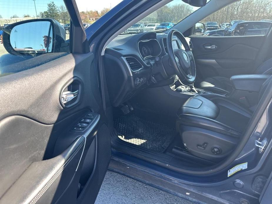 used 2019 Jeep Cherokee car, priced at $17,587