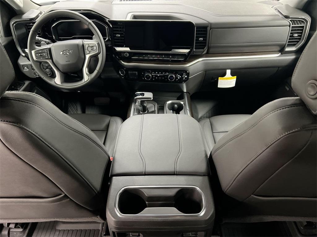 new 2025 Chevrolet Silverado 1500 car, priced at $61,670