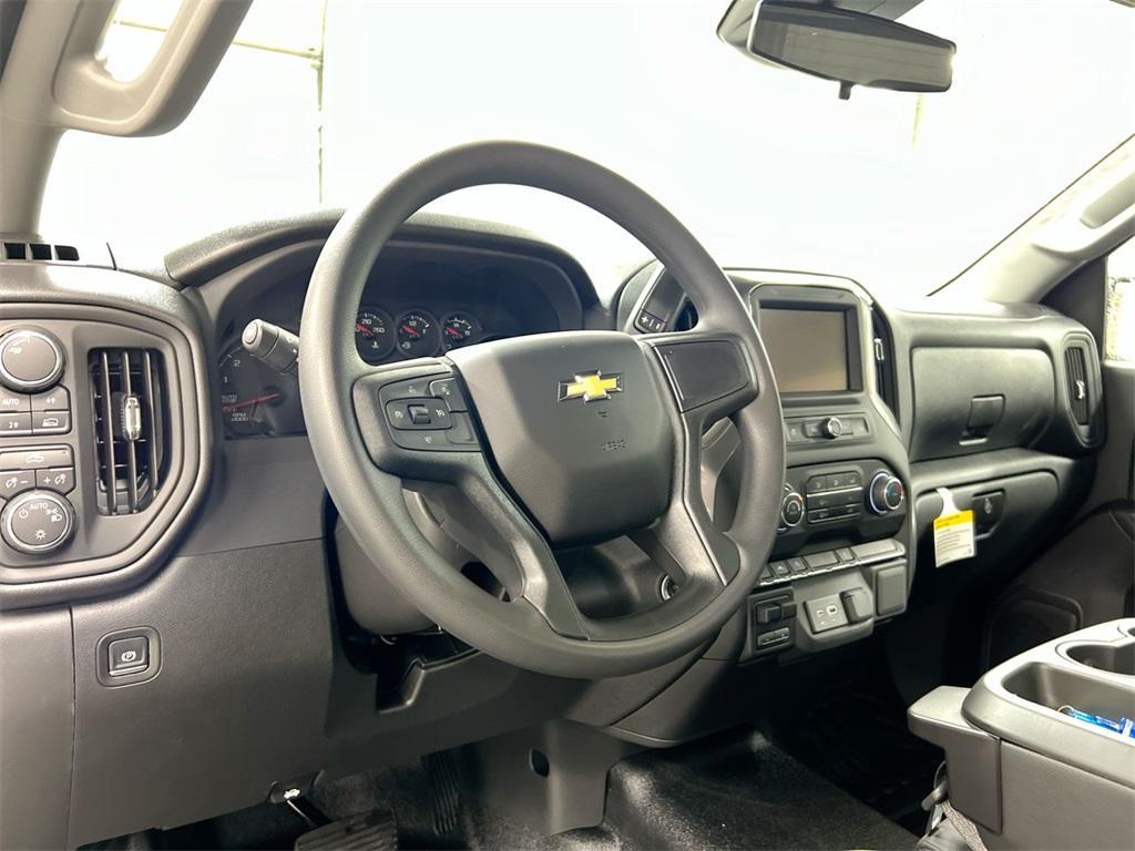 new 2025 Chevrolet Silverado 1500 car, priced at $41,880