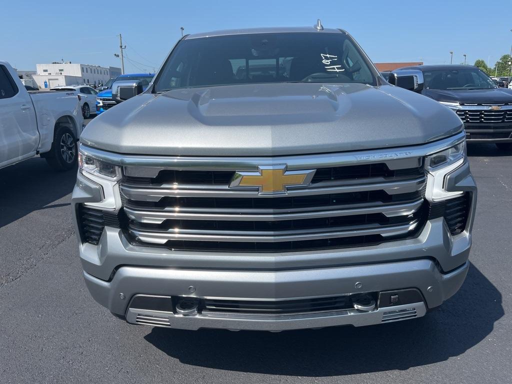 new 2025 Chevrolet Silverado 1500 car, priced at $60,020