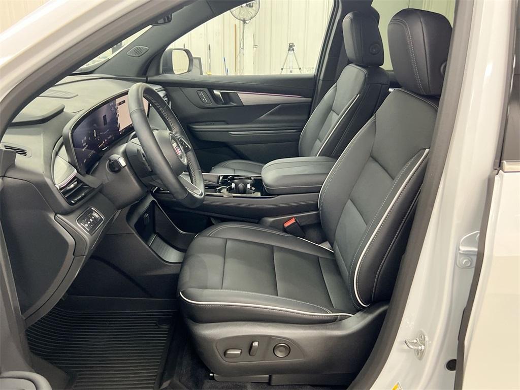 new 2025 Buick Enclave car, priced at $39,373