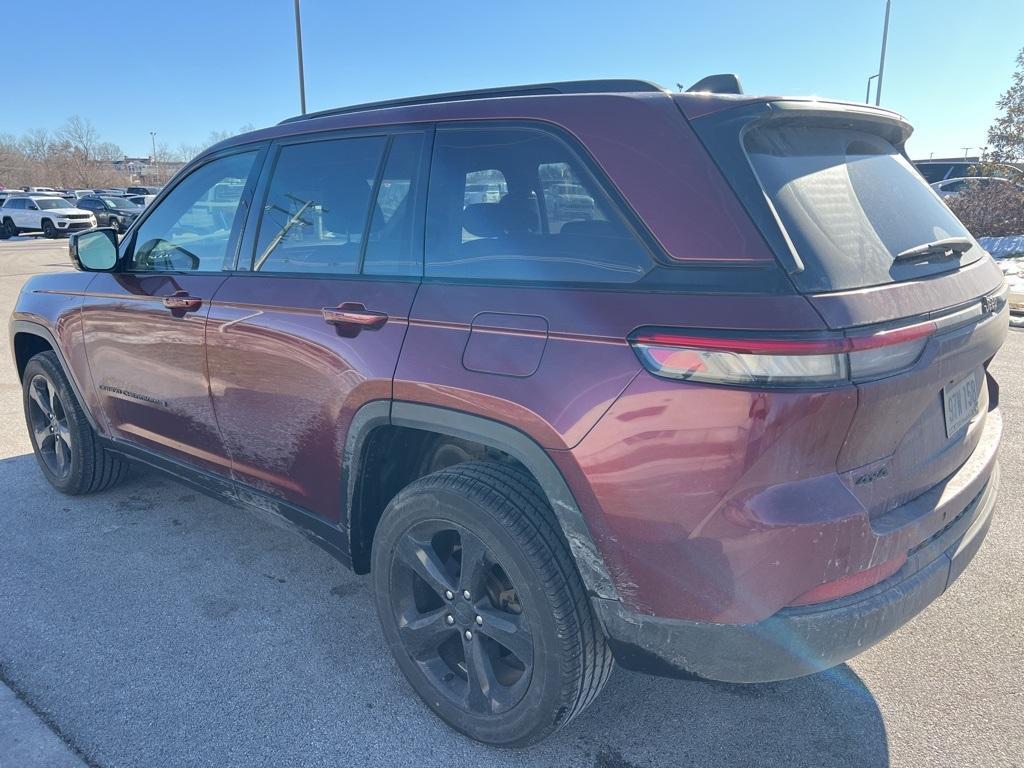 used 2022 Jeep Grand Cherokee car, priced at $27,987