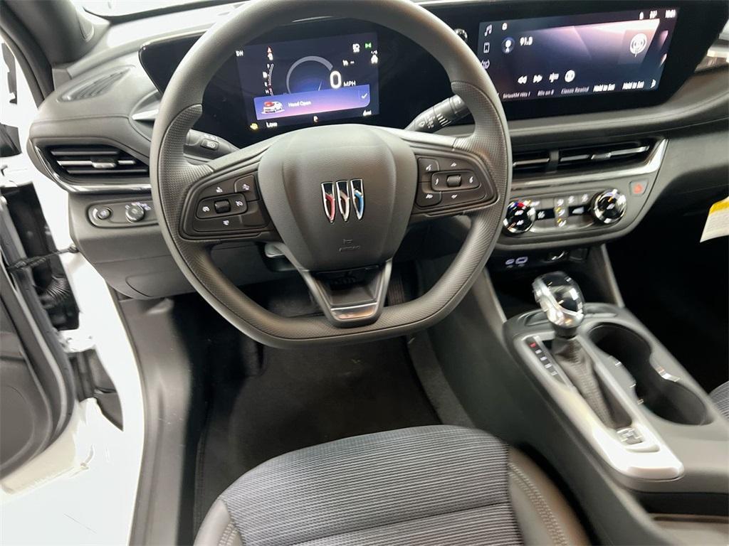 new 2025 Buick Envista car, priced at $23,942