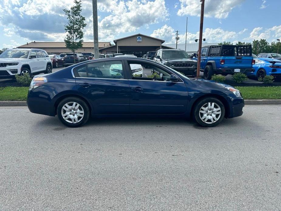 used 2009 Nissan Altima car, priced at $2,900