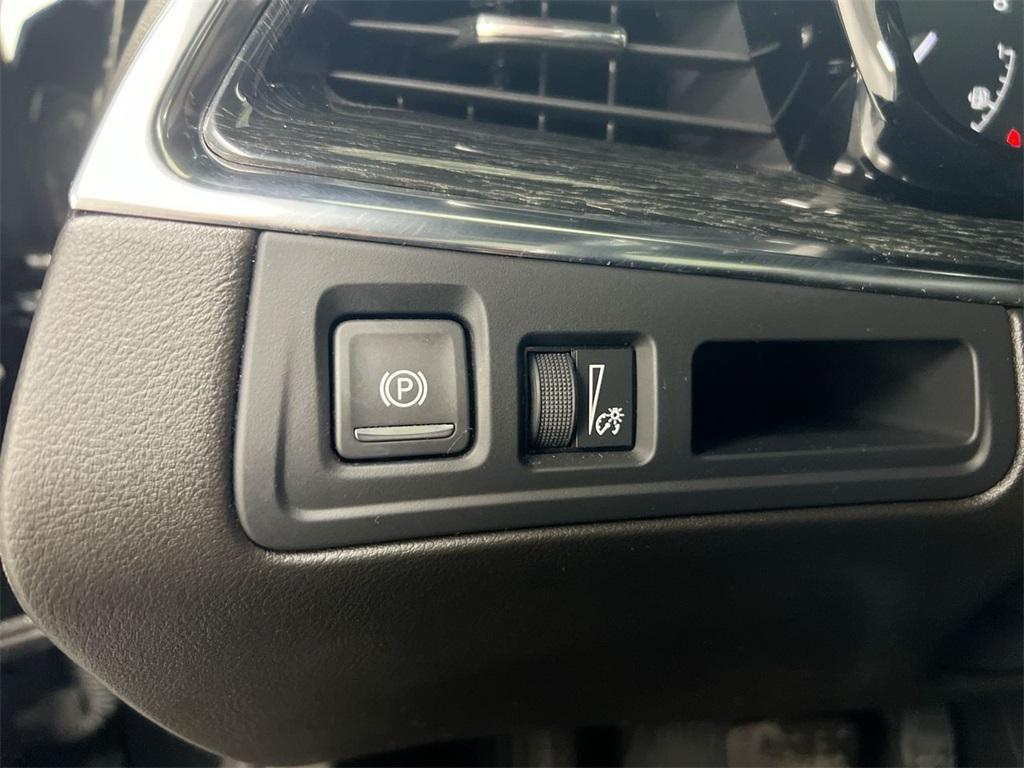 used 2021 Cadillac XT5 car, priced at $27,587