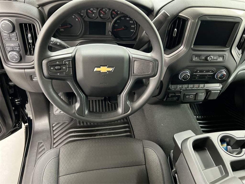 new 2025 Chevrolet Silverado 1500 car, priced at $43,615