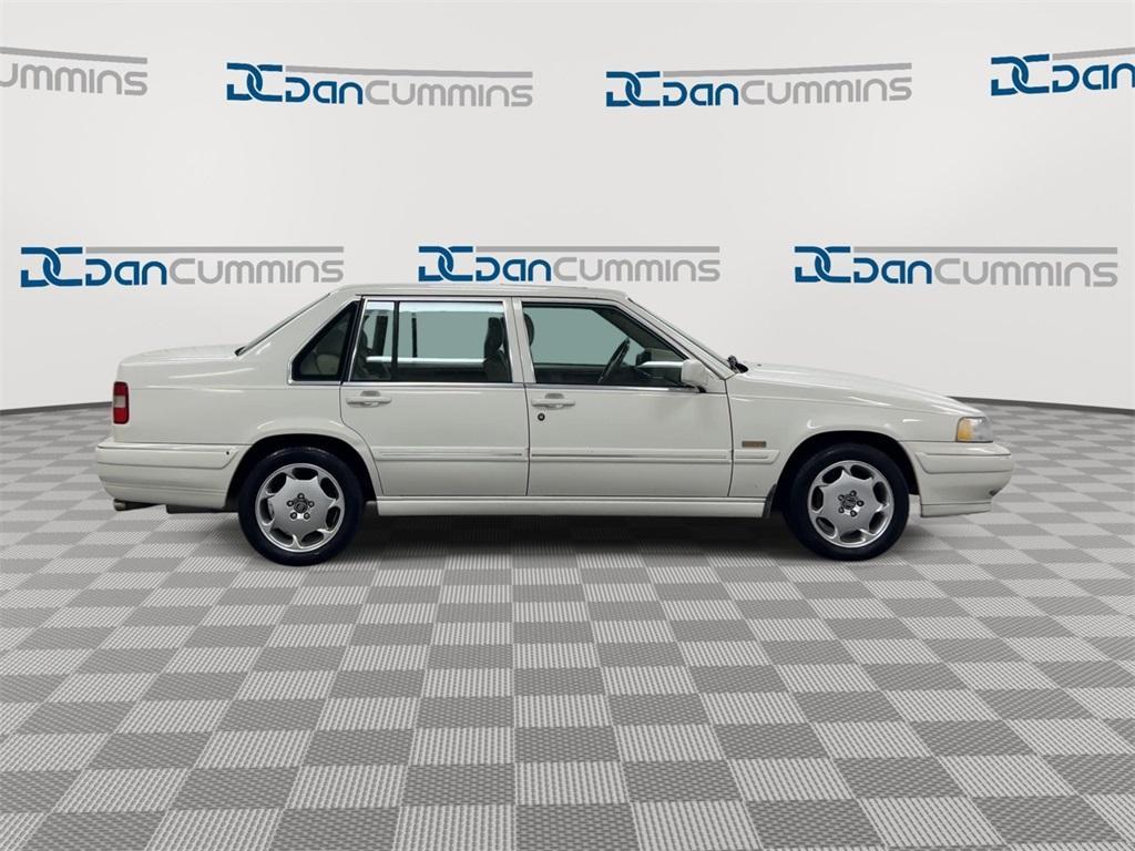 used 1997 Volvo 960 car, priced at $2,900