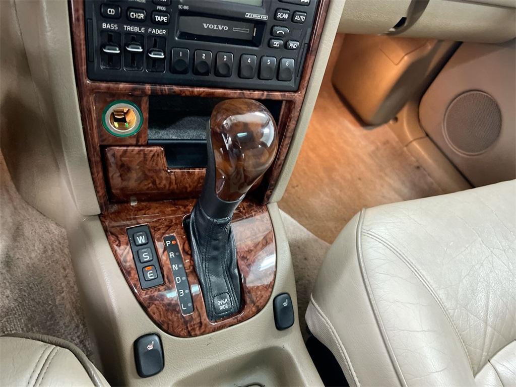 used 1997 Volvo 960 car, priced at $2,900