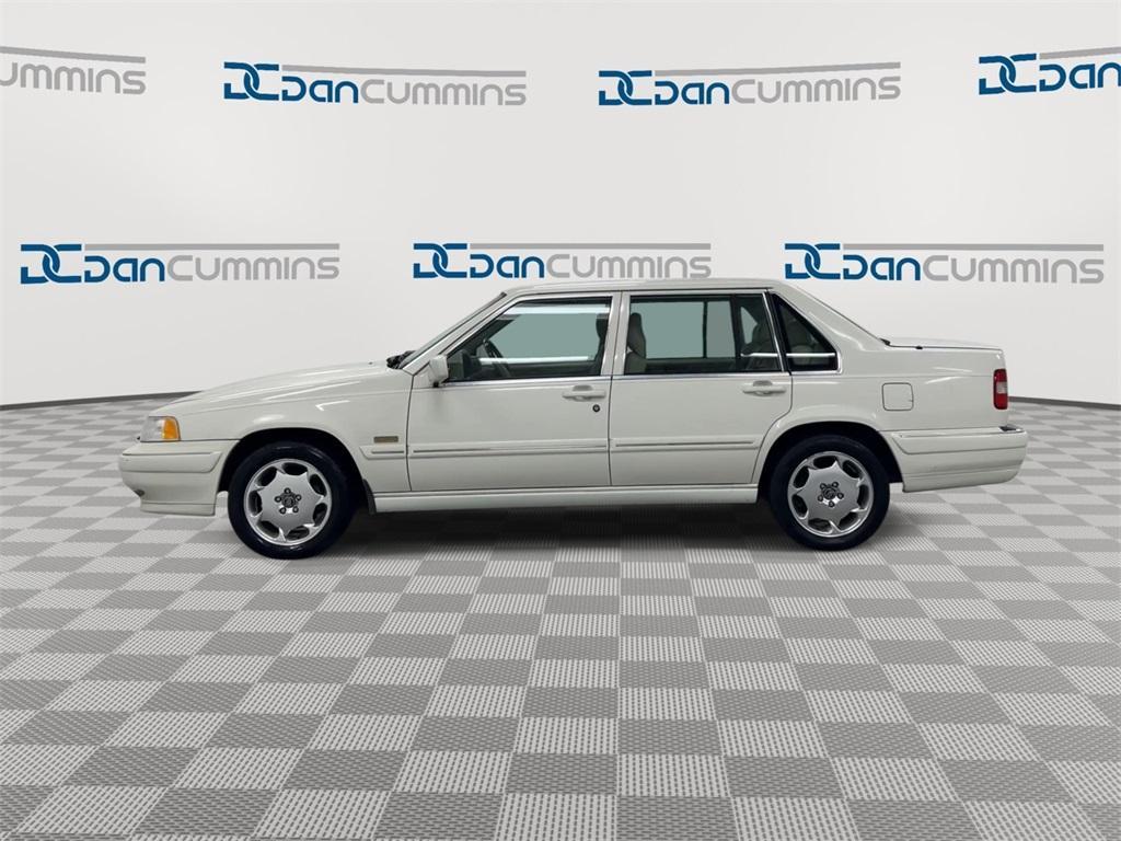 used 1997 Volvo 960 car, priced at $2,900