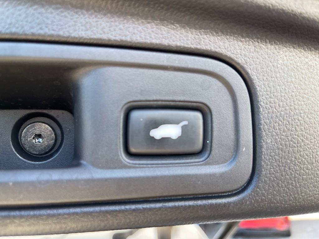 used 2020 Honda Pilot car, priced at $22,987