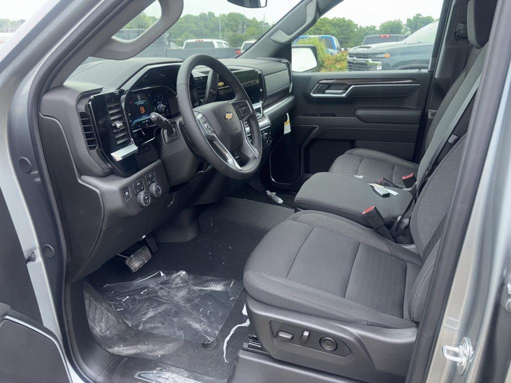 new 2025 Chevrolet Silverado 1500 car, priced at $44,595