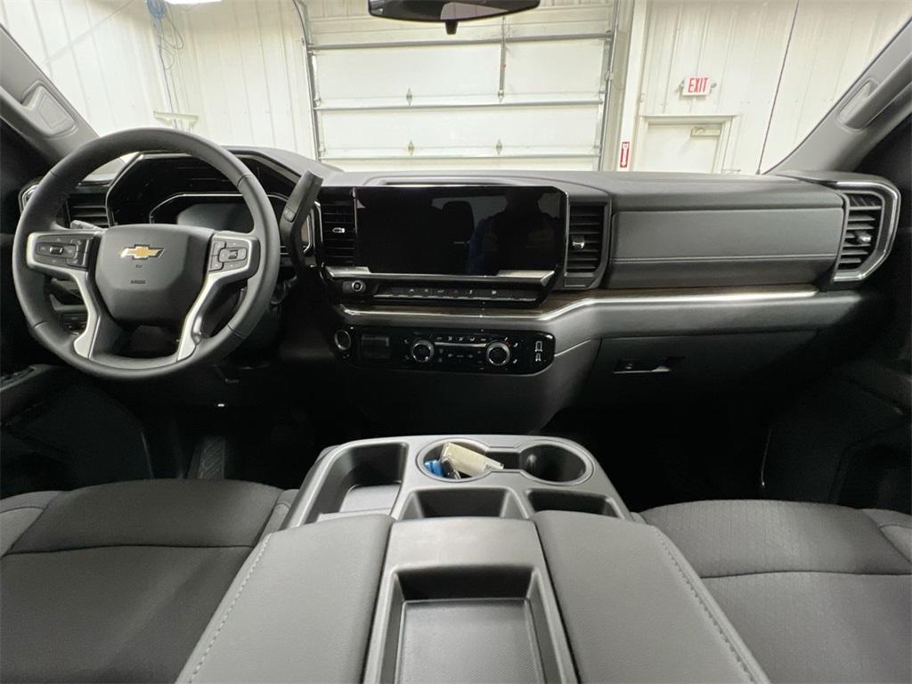 new 2025 Chevrolet Silverado 1500 car, priced at $47,295