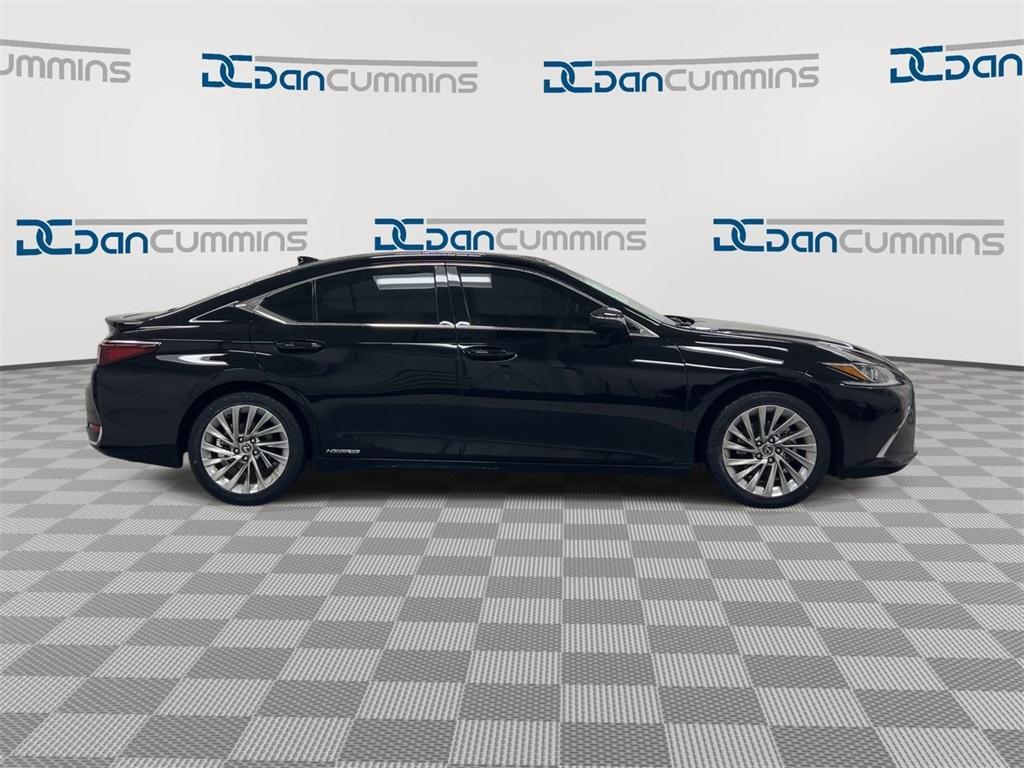 used 2022 Lexus ES 300h car, priced at $35,987