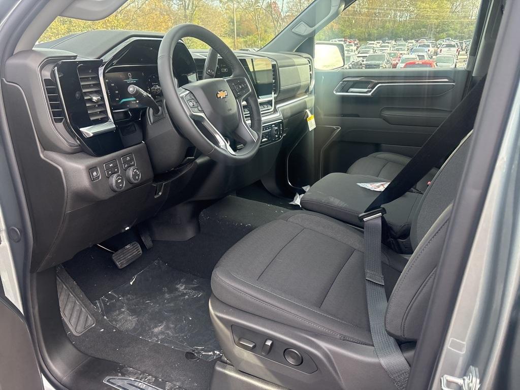 new 2026 Chevrolet Silverado 1500 car, priced at $45,295