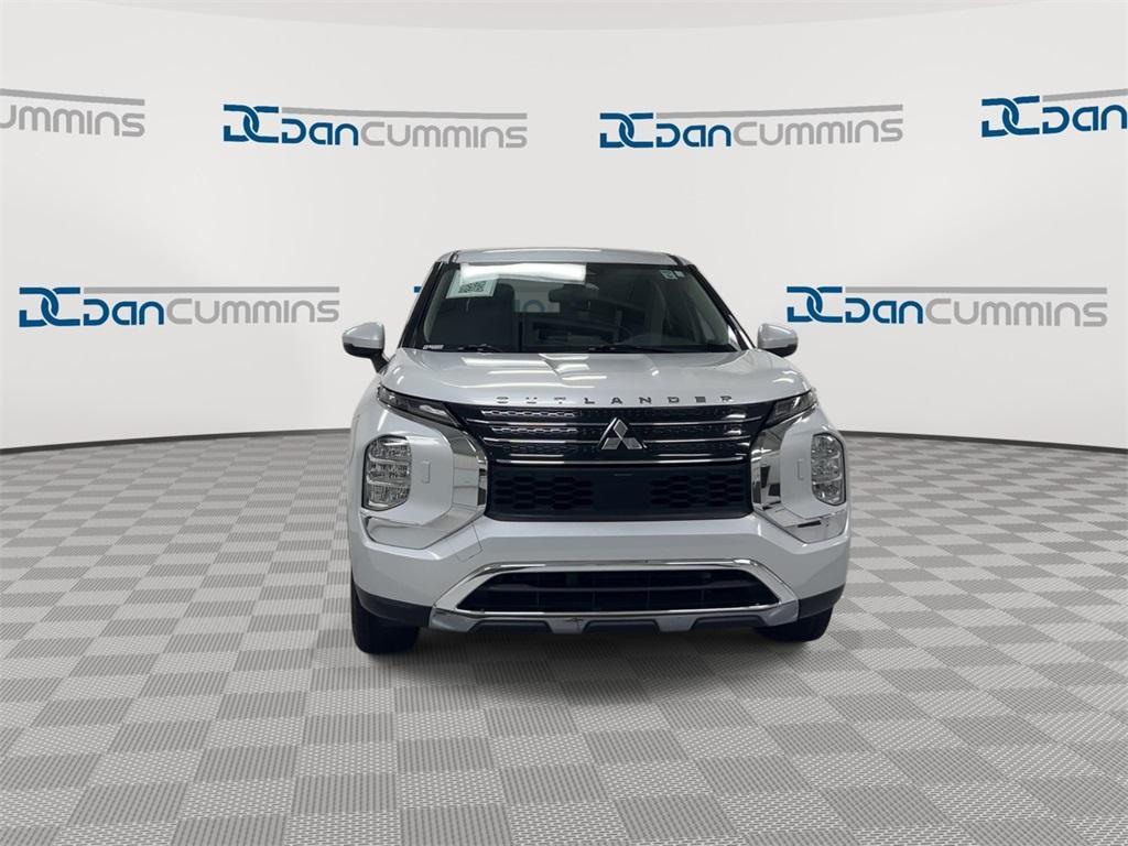 used 2023 Mitsubishi Outlander car, priced at $21,587