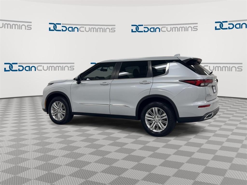 used 2023 Mitsubishi Outlander car, priced at $21,587