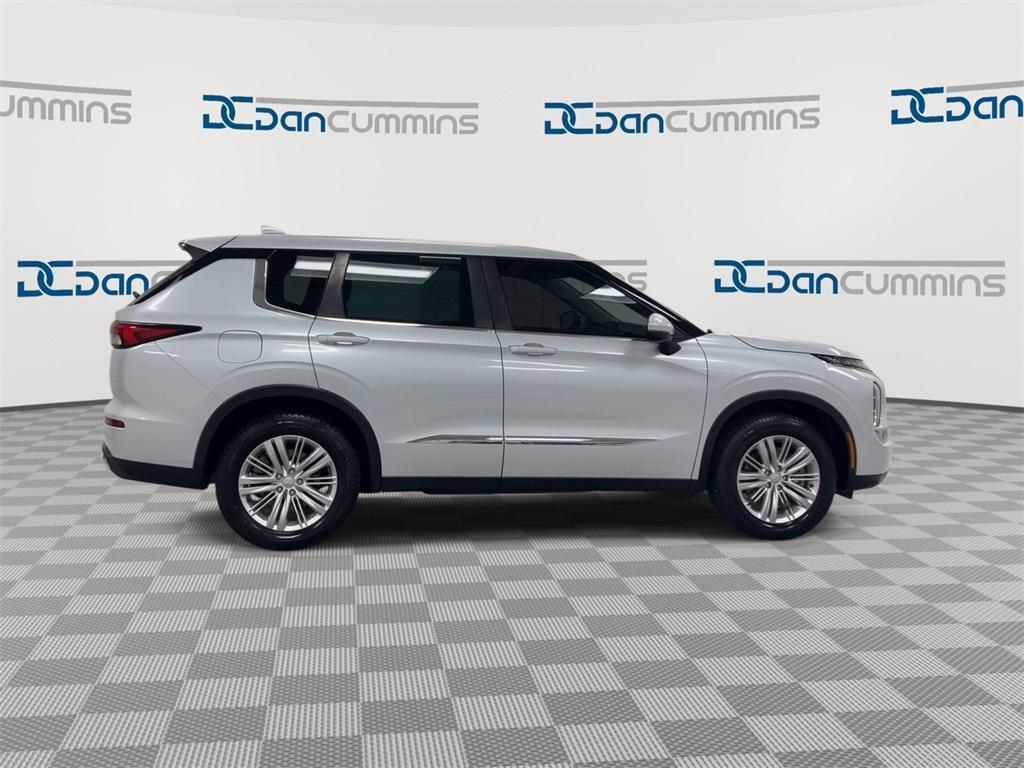 used 2023 Mitsubishi Outlander car, priced at $21,587